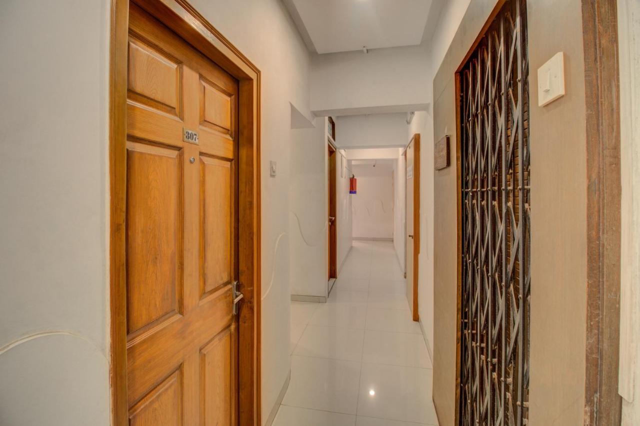 Hotel Oyo Flagship 572 Santacruz West Bombay Esterno foto