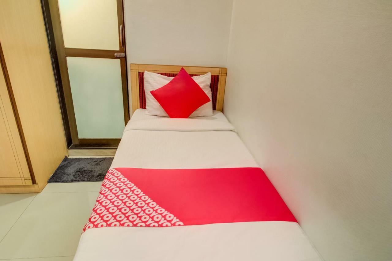 Hotel Oyo Flagship 572 Santacruz West Bombay Esterno foto