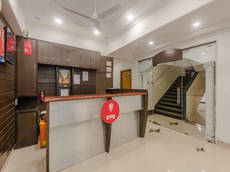 Hotel Oyo Flagship 572 Santacruz West Bombay Esterno foto