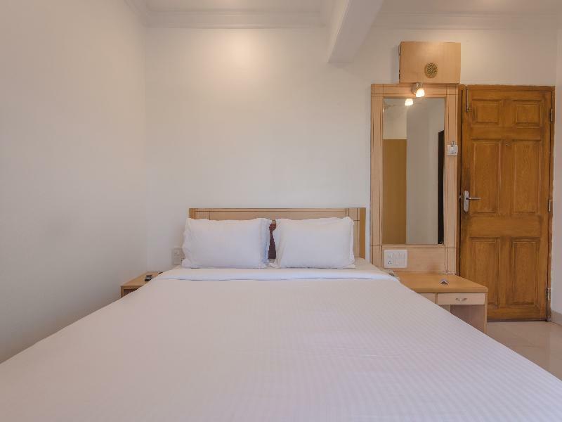 Hotel Oyo Flagship 572 Santacruz West Bombay Esterno foto
